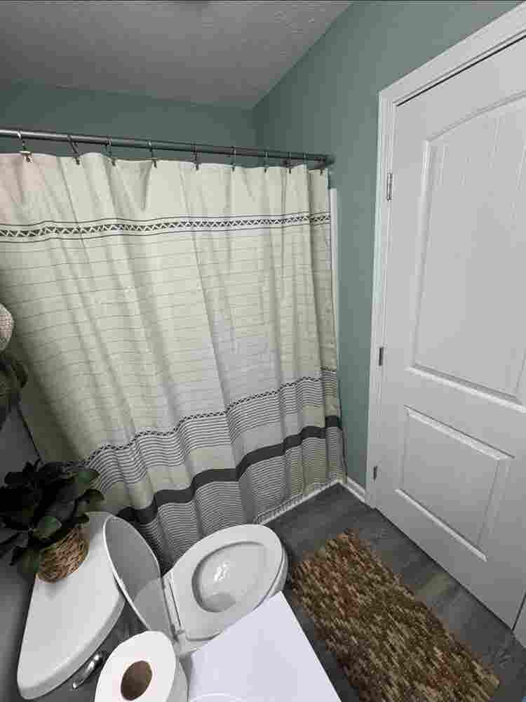 1 private room / 1 private bathroom