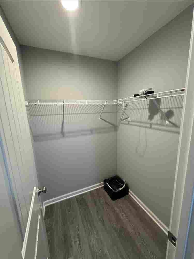 1 private room / 1 private bathroom