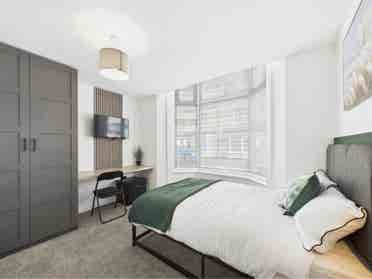 🏡 Refurbished 5 bed House Share