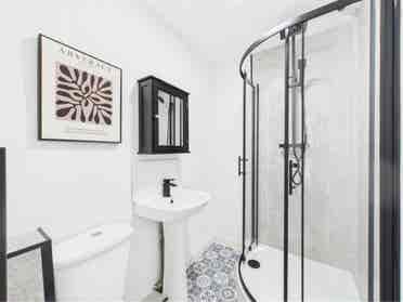 🏡 Refurbished 5 bed House Share