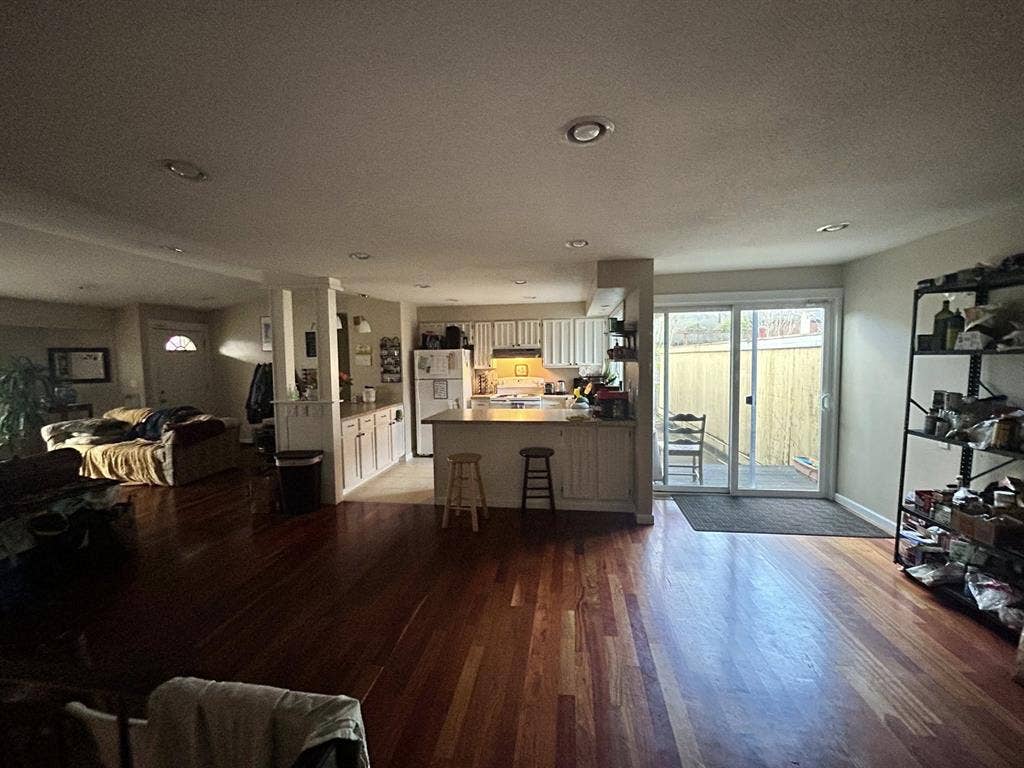 Looking for housemate in N Portland