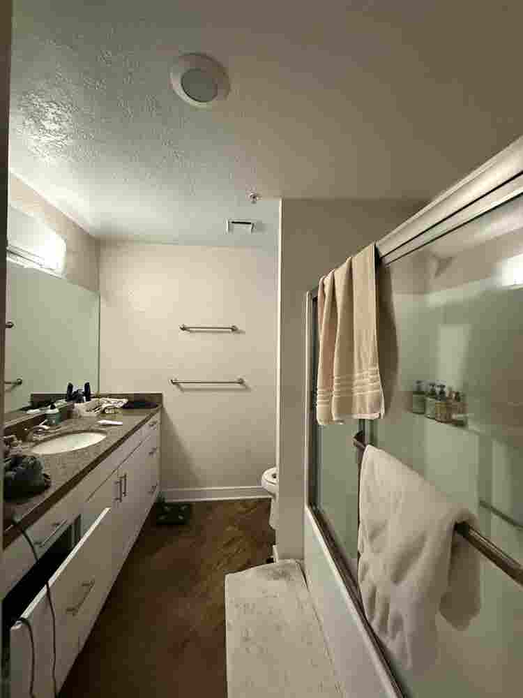 Spacious Bedroom with in-Suite Bath