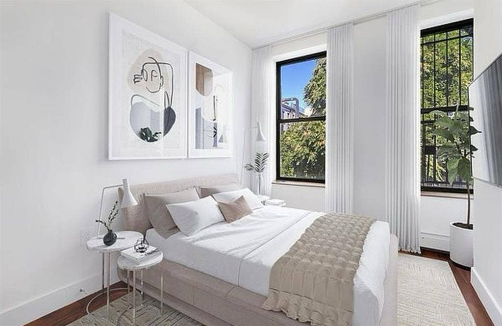 SEPTEMBER/OCTOBER - 2 ROOMS