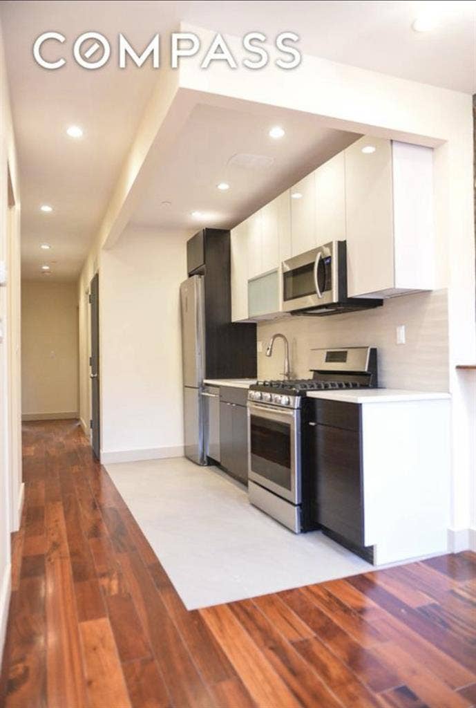 SEPTEMBER/OCTOBER - 2 ROOMS