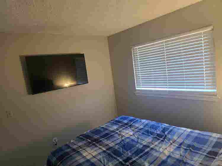 Room available immediately