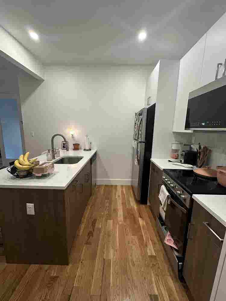Roommate needed !