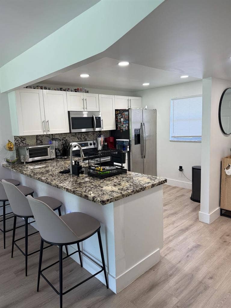 1 masterbedroom with bathroom