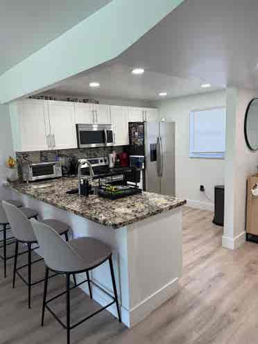 1 masterbedroom with bathroom