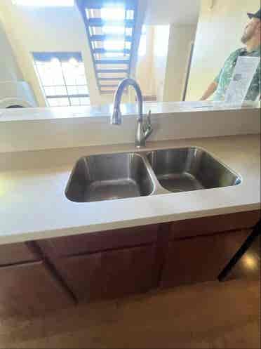 Looking for chill roommate