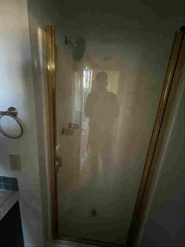 Looking for chill roommate