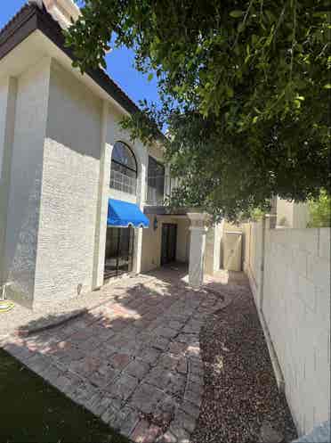 Looking for chill roommate