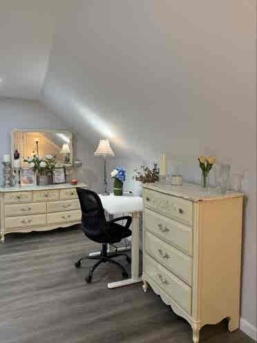 UMASS LOWELL ROOM FOR RENT!!