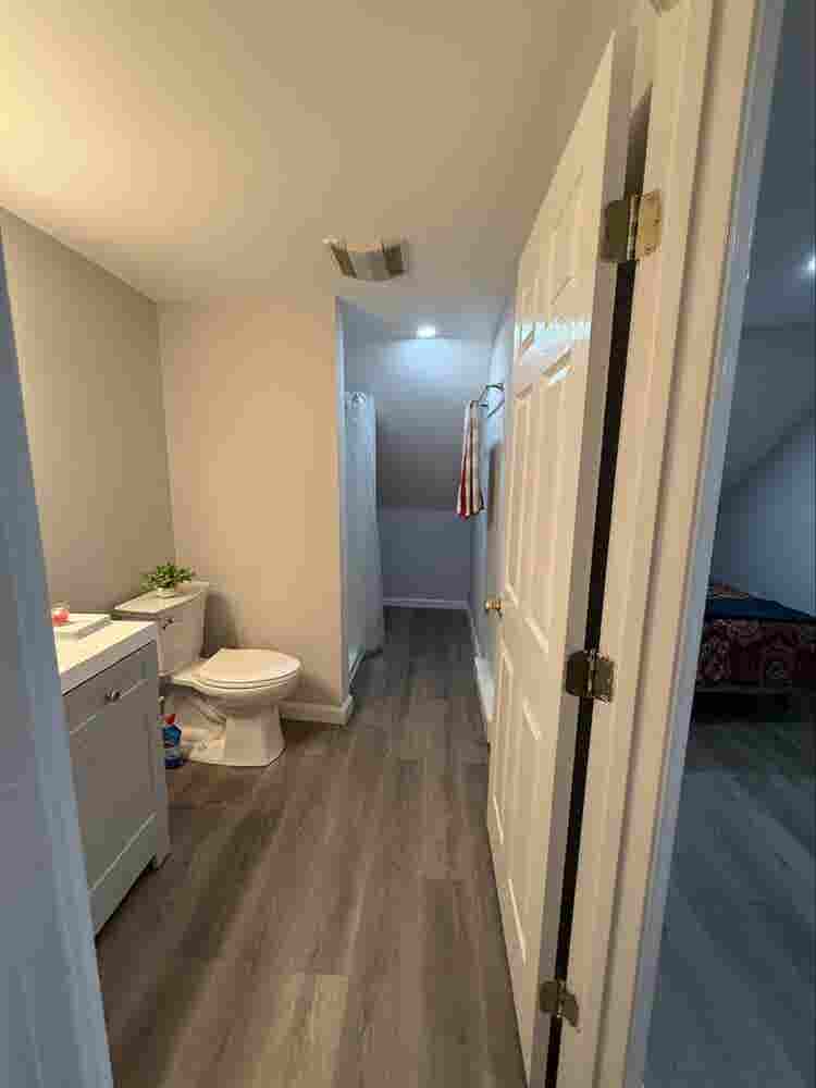 UMASS LOWELL ROOM FOR RENT!!
