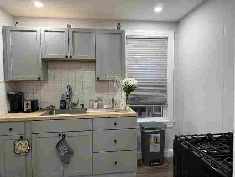 UMASS LOWELL ROOM FOR RENT!!