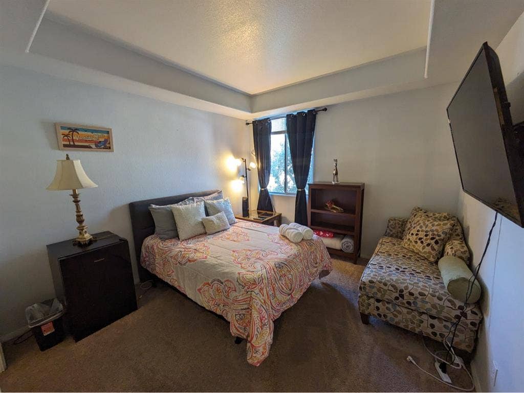 Central Las Vegas, close to Airport