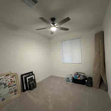 Room for rent - Surprise, Az