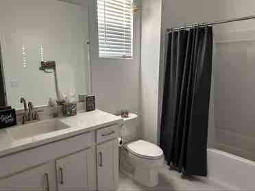 Room for rent - Surprise, Az
