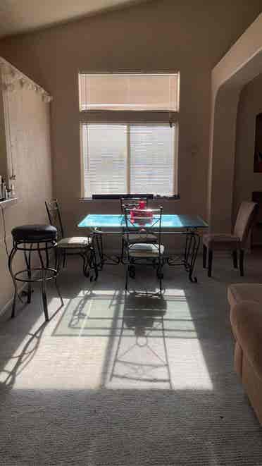 Looking for female roommate