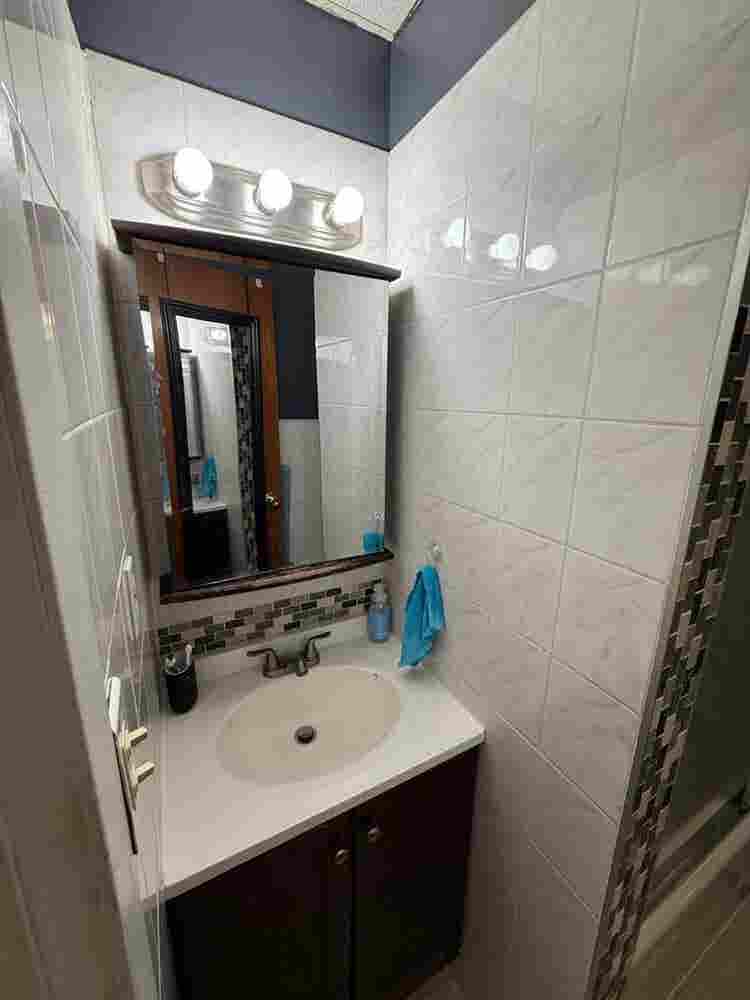 Room available ASAP in Greenpoint