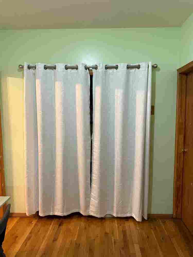 Room available ASAP in Greenpoint