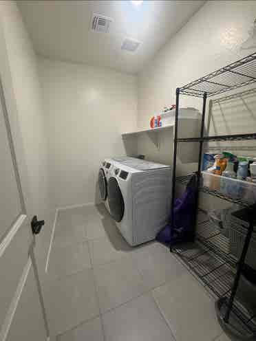Beautiful Room For Rent all include