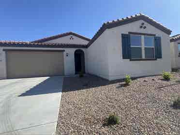 Beautiful Room For Rent all include