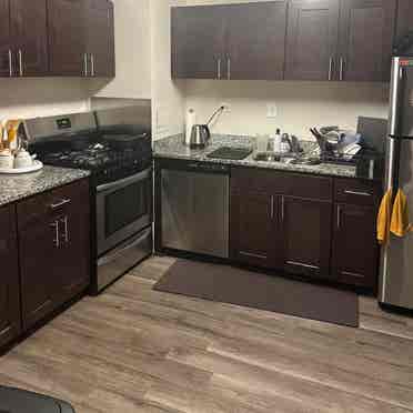Looking for Roommate