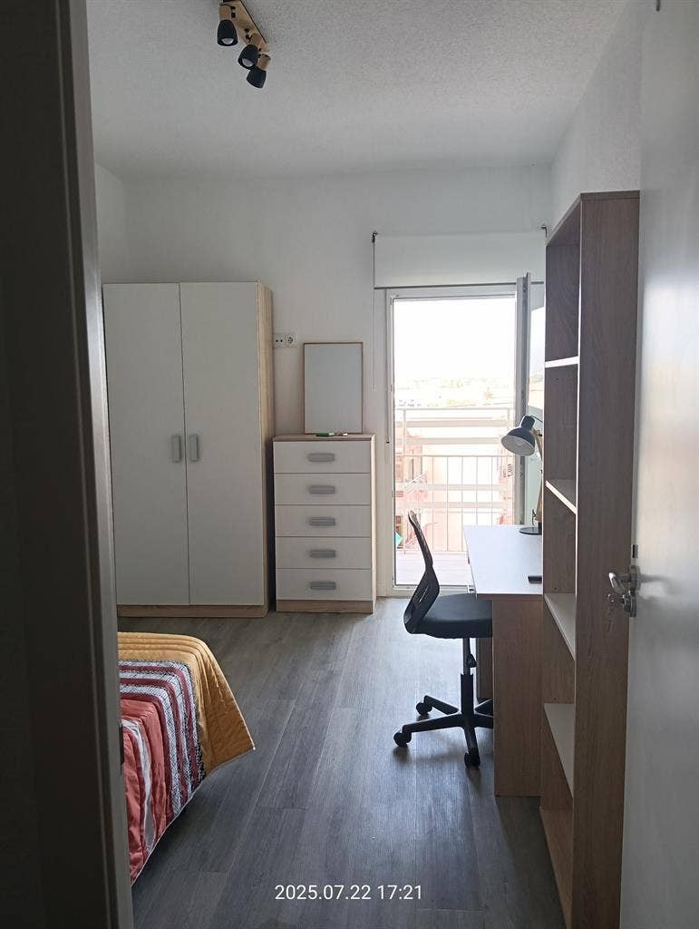 HABITACIONES EN SAN JUAN DE ALICANT