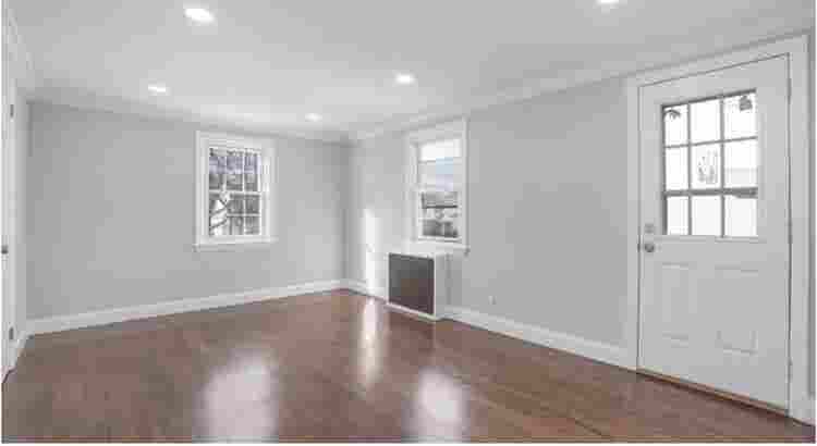 Master Bedroom - Female only Home