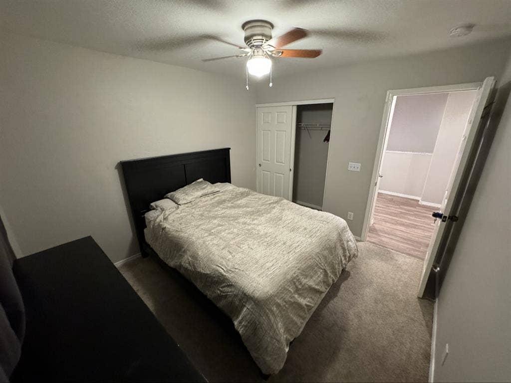 Private room for rent