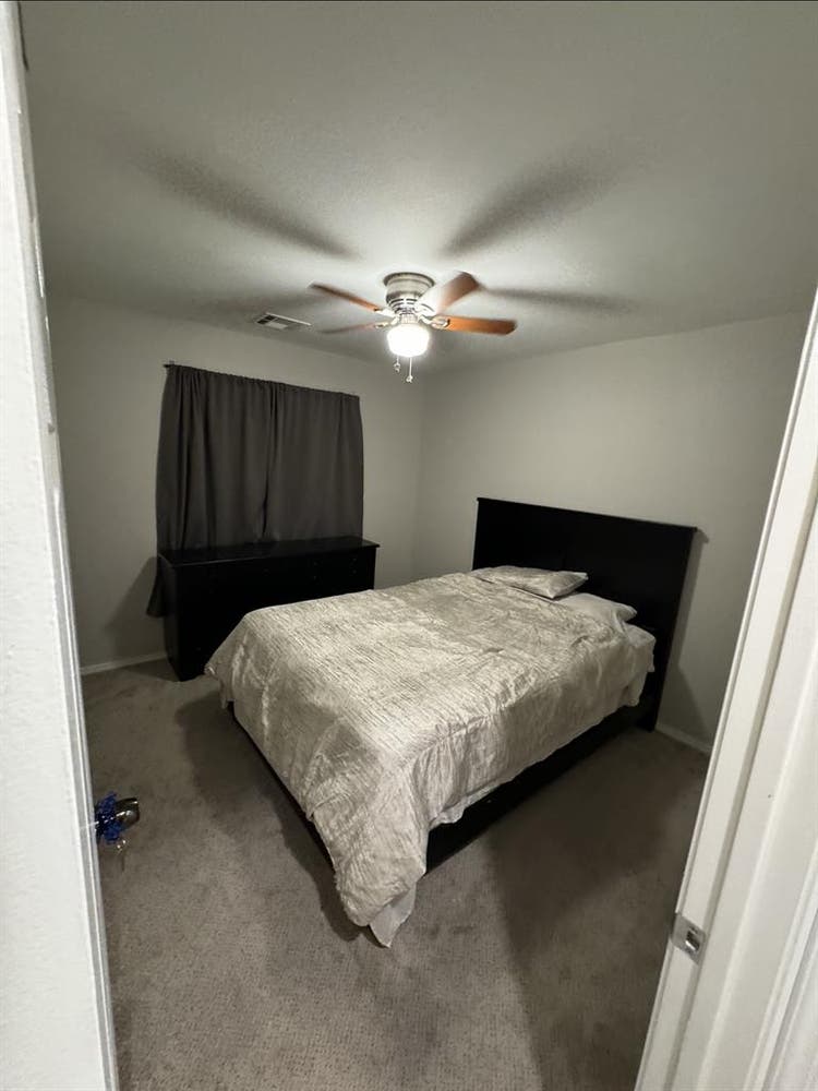 Private room for rent