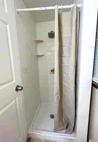 Studio w Private Bath in TownCenter