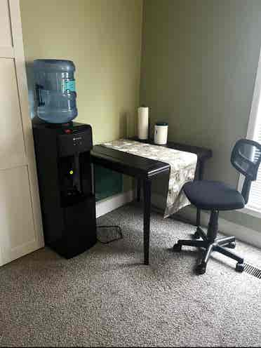 Studio w Private Bath in TownCenter