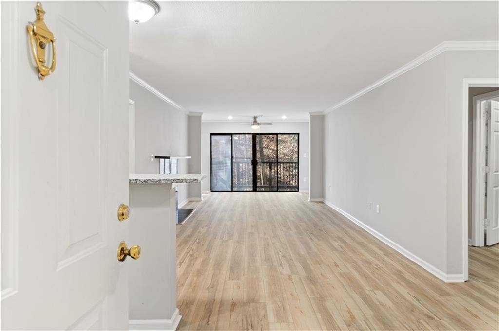 1 Private Bedroom in a 2 Bed Apt