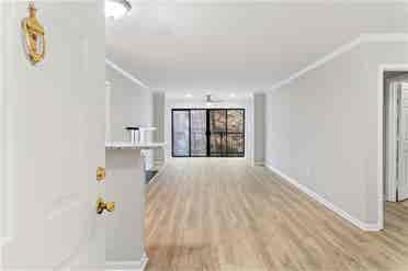 1 Private Bedroom in a 2 Bed Apt