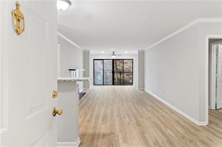 1 Private Bedroom in a 2 Bed Apt