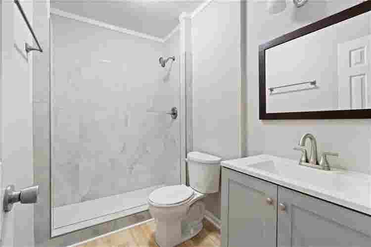 1 Private Bedroom in a 2 Bed Apt