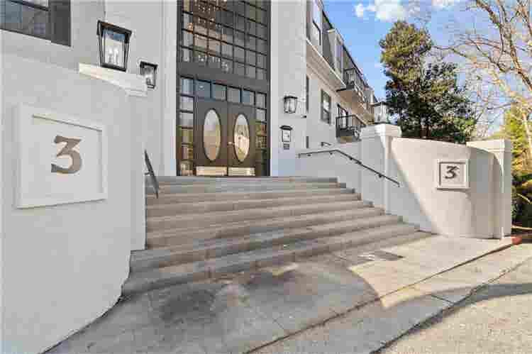 1 Private Bedroom in a 2 Bed Apt