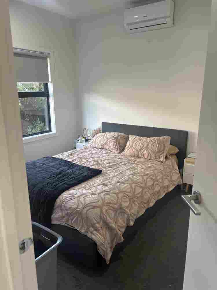 ROOM FOR RENT HEIDELBERG WEST