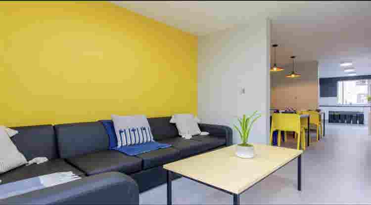 Westwood Ensuite Near Warwick £