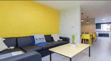 Westwood Ensuite Near Warwick £