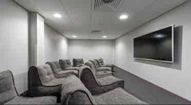 Westwood Ensuite Near Warwick £