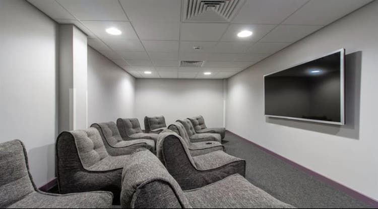 Westwood Ensuite Near Warwick £