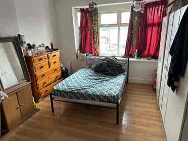 Double room for single person