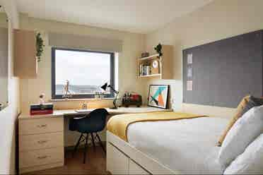 En-suite room available