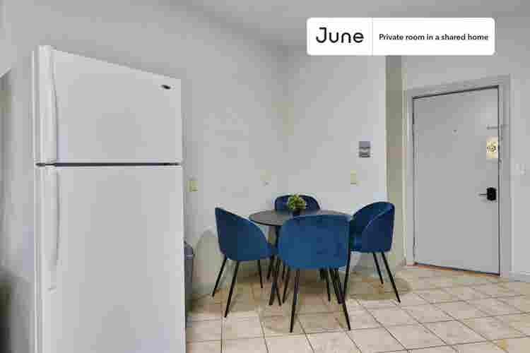 4 BR in Boston
