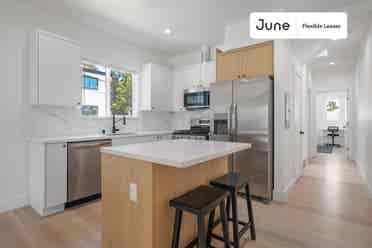 4 BR in Los Angeles