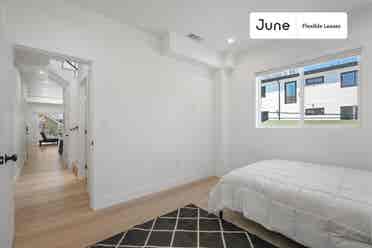 4 BR in Los Angeles