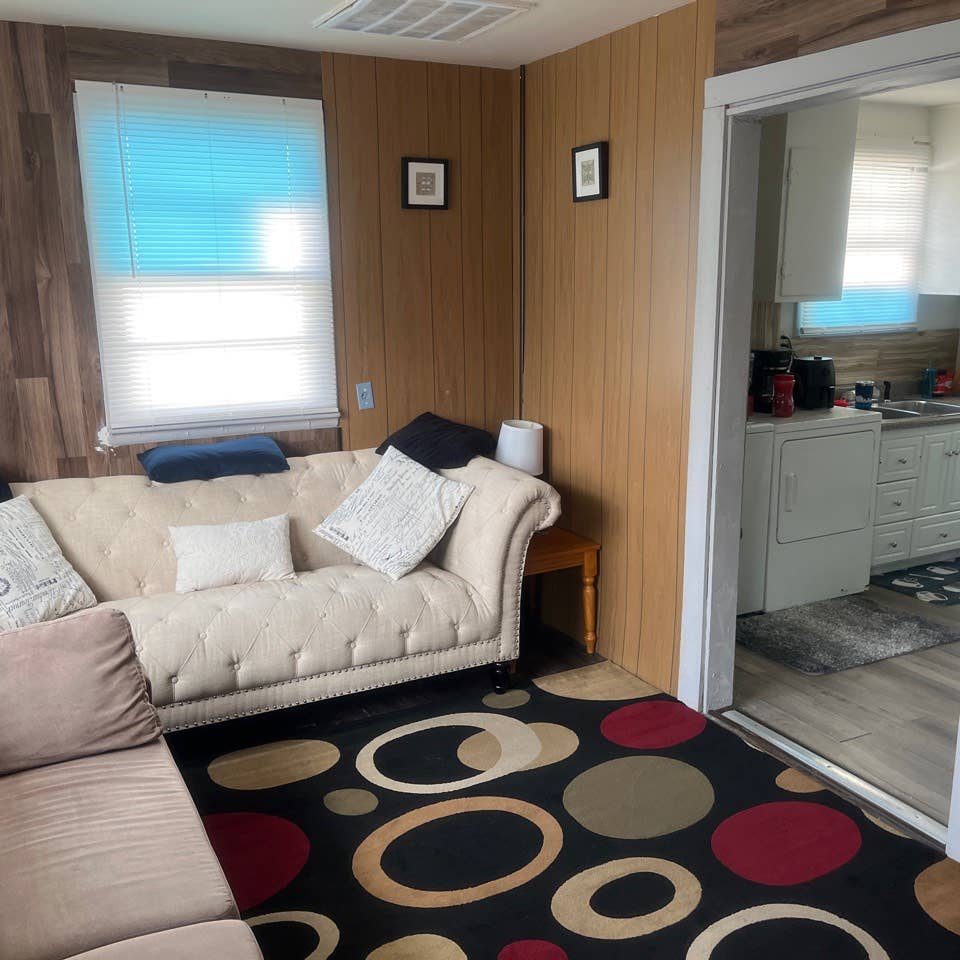 Room for rent/I’ll help you