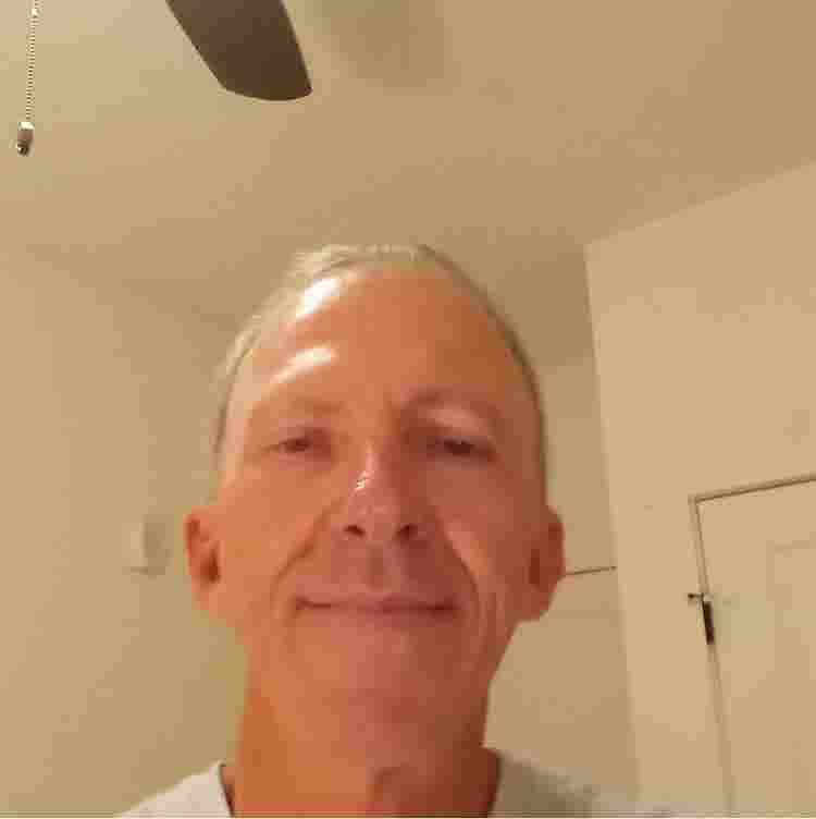 Room for rent/I’ll help you